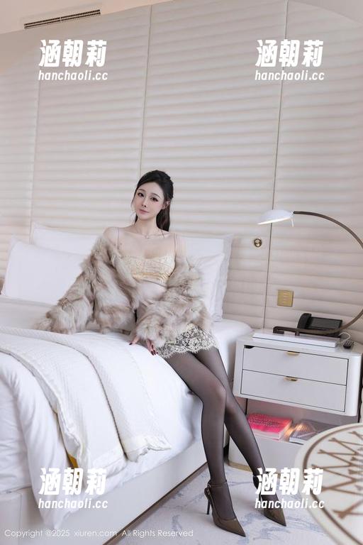 秀人网 - 林好好职业装：领带与小心思，写真集里的微妙调调