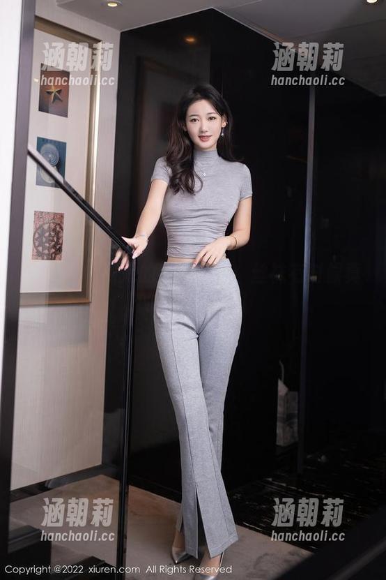 秀人网 - 甜妮的私拍日常：丝袜有时候真的比人还吸引