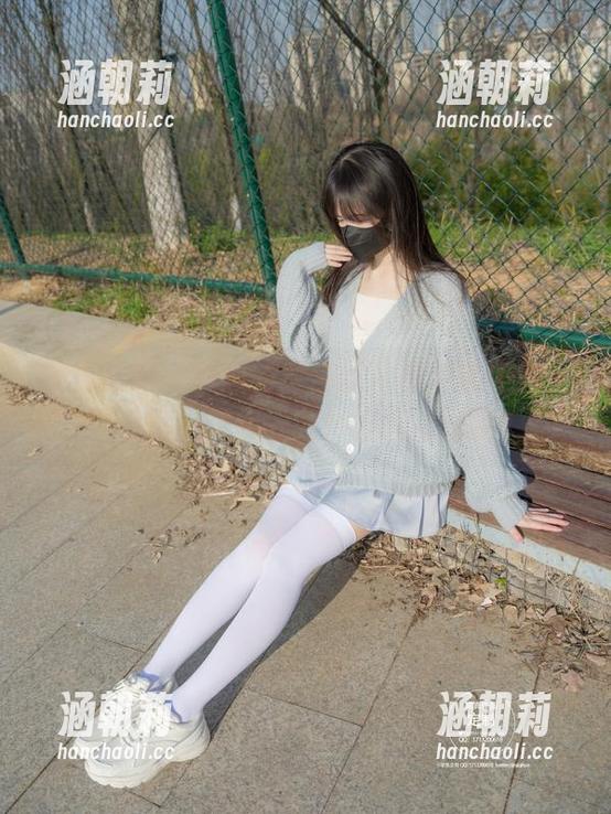 紧急企划 - 小恩的厚白丝，明明能吓到人，但偏偏又想下载！捉摸不透啊！