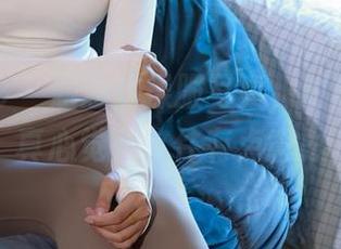 绮梦摄影 – 涵涵体操服写真，时刻准备着，真心觉得这件有点意思。