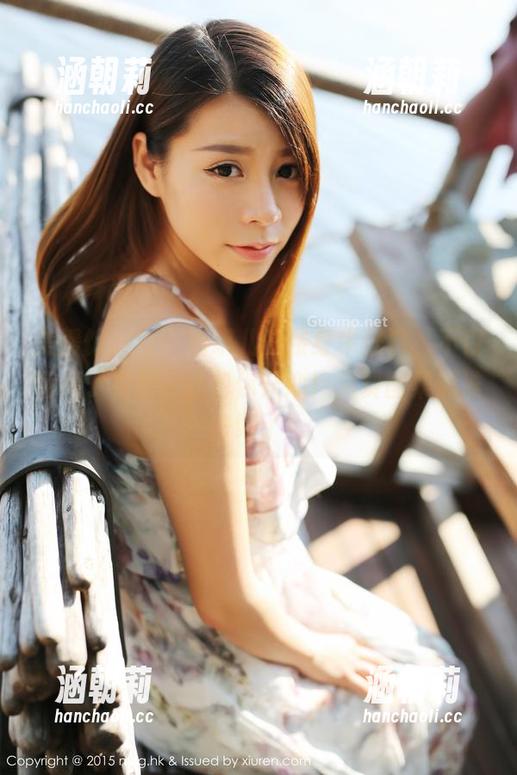 美媛馆-唐琪儿 美媛馆 - 看!唐琪儿的紧身牛仔裤,不仅包裹了身材,还包你开心!免费图集都准备好了!