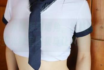 美媛馆 – 从黑板到墙角，悠悠酱yoyoyo的无圣光教室图集真让人挪不开眼。