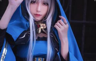 腐团儿Ikaros变身女王，这组写真下载吗？我在犹豫