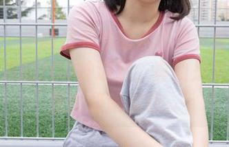 袜啵啵 – 小甜豆和她的黑色丝手套，高清美图引发的700种遐想，真的是对我脑容量的极限挑战。