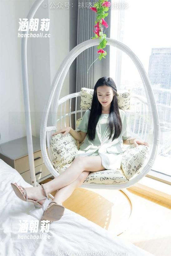 袜啵啵 - 黑网袜私拍：稚予，你是在玩火吗？看得我心痒！