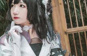 许多鱼鱼鱼的《木之本樱》，一组写真让人忍不住想给每张图片起个段子，快来试试！