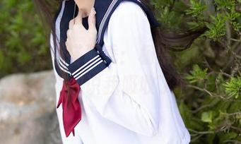 语画界 – 黑色搭配秀：杨紫嫣Cynthia的写真知识我吸收了吗？