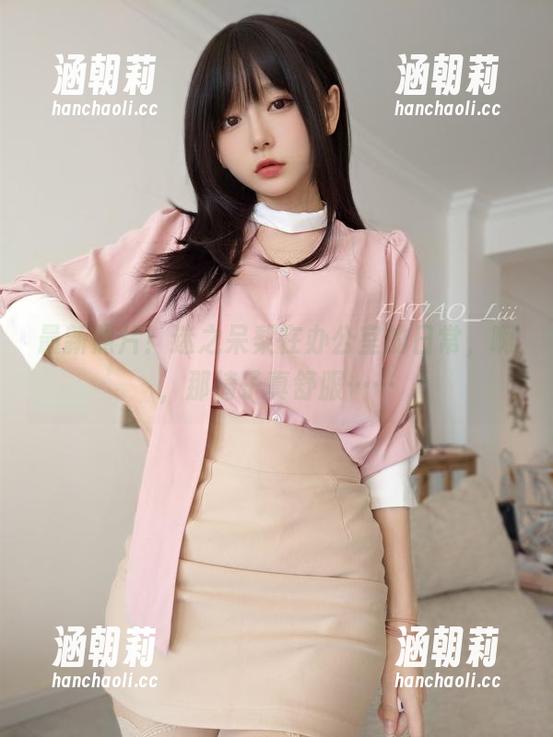 最新照片！迷之呆梨在办公室的日常，啊，那椅子真舒服……