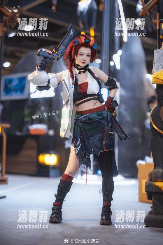 最新阳炎型小菠萝图集里的少女，究竟在思考什么呢？