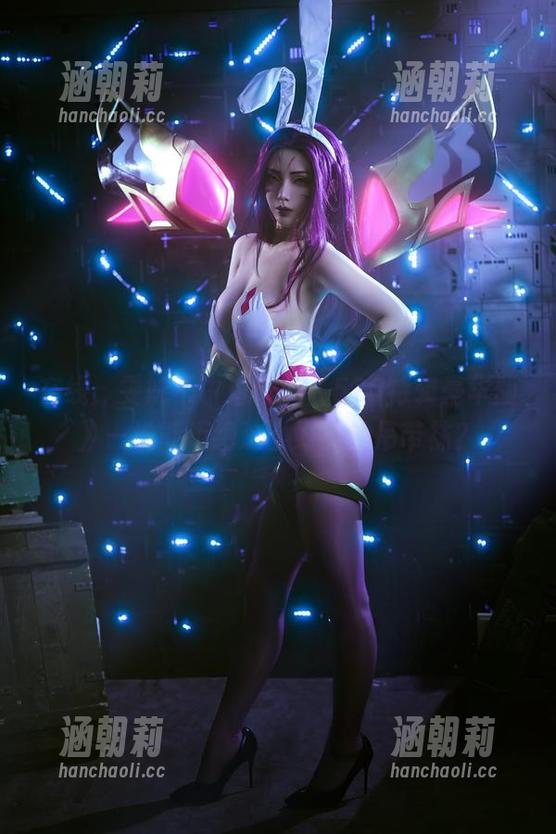 在线，雯妹不讲道理的《520特辑豪华版》—谁能拒绝这么好看的吊带袜？