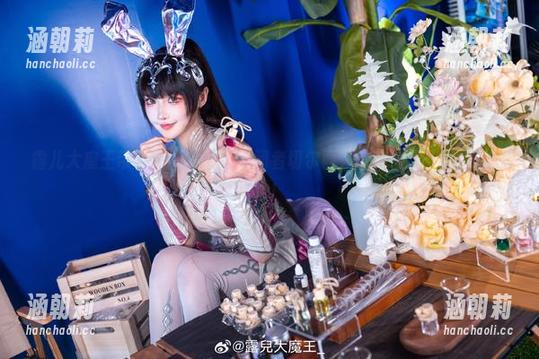 露儿大魔王带来的新写真！禁闭者切尔西，让你忘记生活中的无聊！