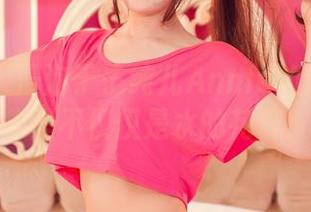 青豆客 – 浸泡于子纯儿Annie的浴缸：图集里不仅仅是水的花样！