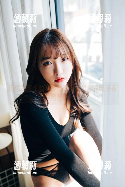 韩国孙乐乐的美脚福利——脚踝的诱惑在悄悄动！