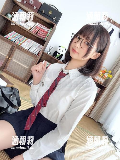 魔物喵nigisa 有没有人同情魔物喵nigisa的日常?她的cos照和原图都给我压力!