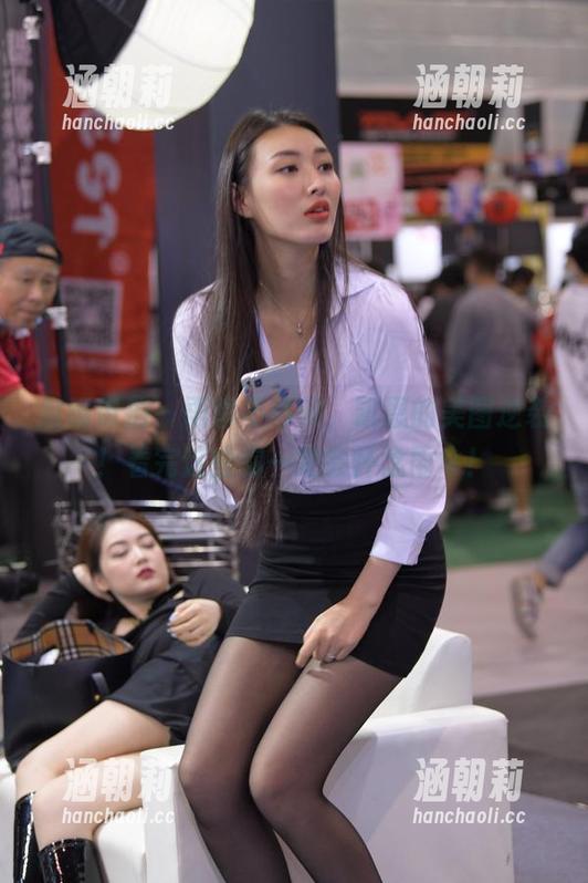 魔镜街拍 - 雨季不再来，凯恩的美图逆袭！看完这些你一定会怀念雨伞！