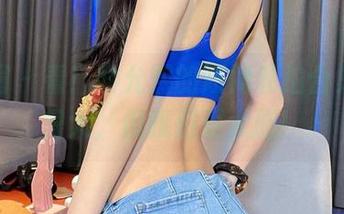 微密圈 – 看！黎允熙的短裙私拍合集，风很大，但我们更大胆！